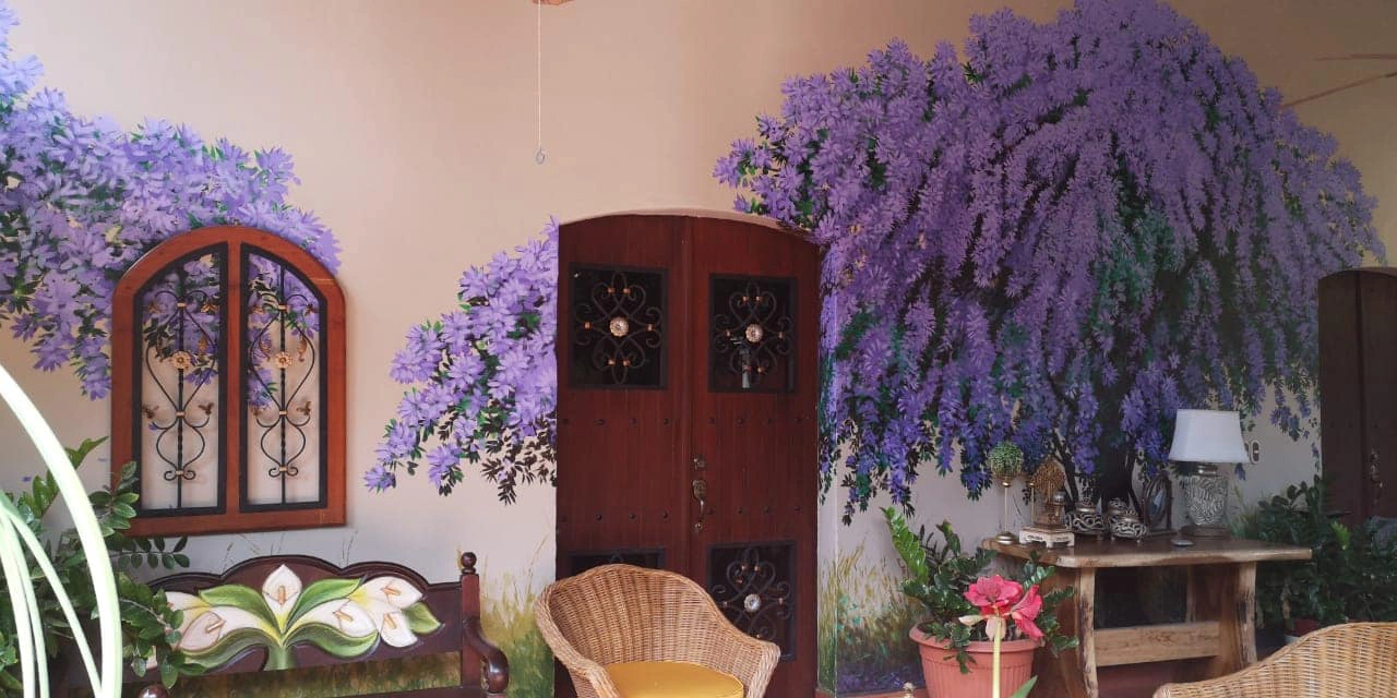 Obra: Jacaranda en flor por Enmanuel Membreño Obra Jacaranda en flor
